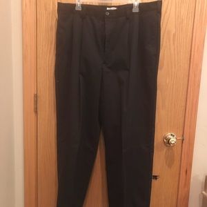 IZOD men’s slacks